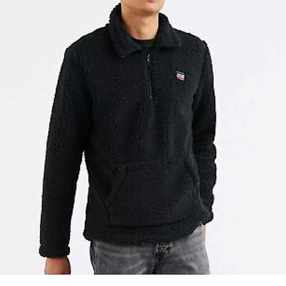 Levi’s Black Sherpa Quarter-Zip Pullover – Size M – Cozy Fleece